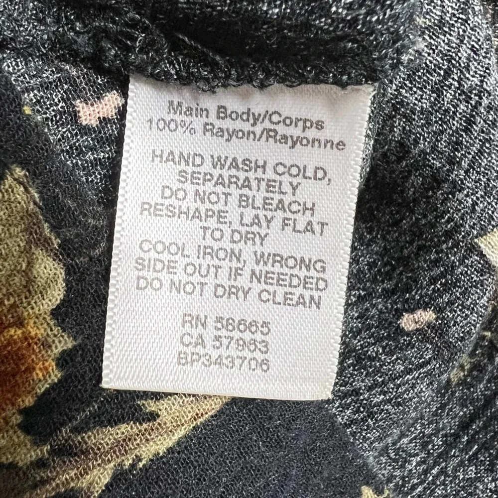 BP Sunflower Floral Cropped Wide Strap Rayon Tank Top Size Medium - Picture 6 of 7